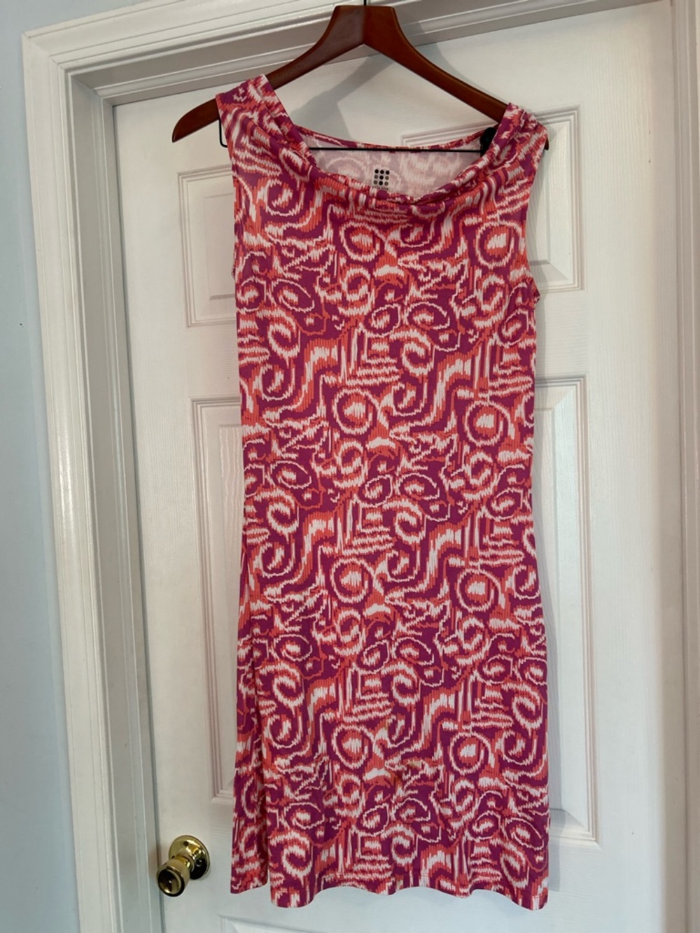 Title nine Sleeveless Pink and White Abstract Midi Dress